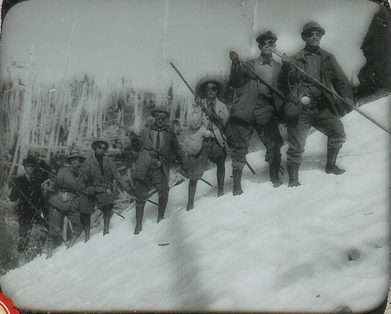 Seven First Church members on the 1911 Mountaineers climb of Mount Adams