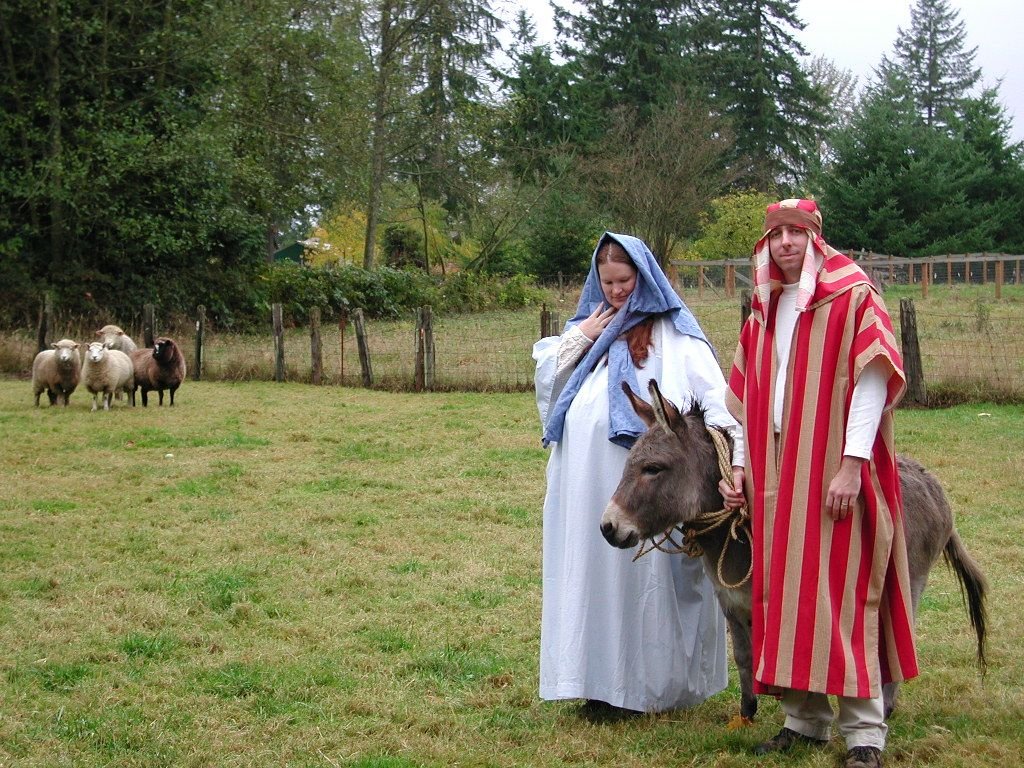 Children in costume for the 2000 Christmas Nativity pageant
